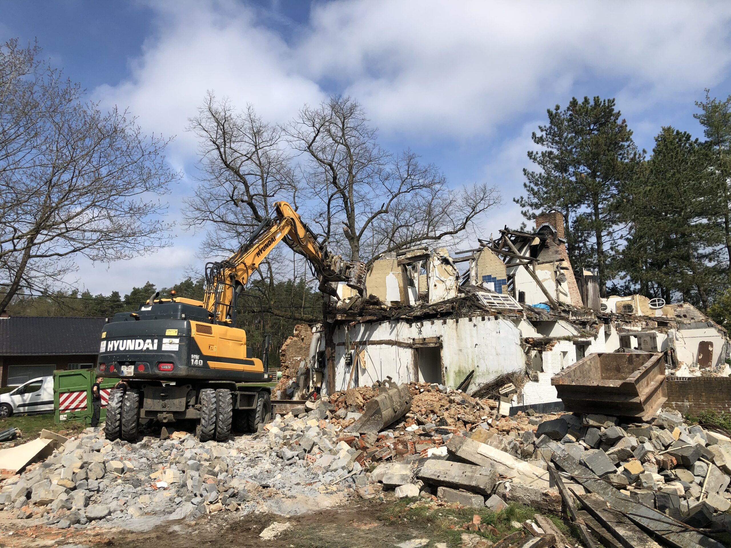 afbraak afgebrande hoeve (1)